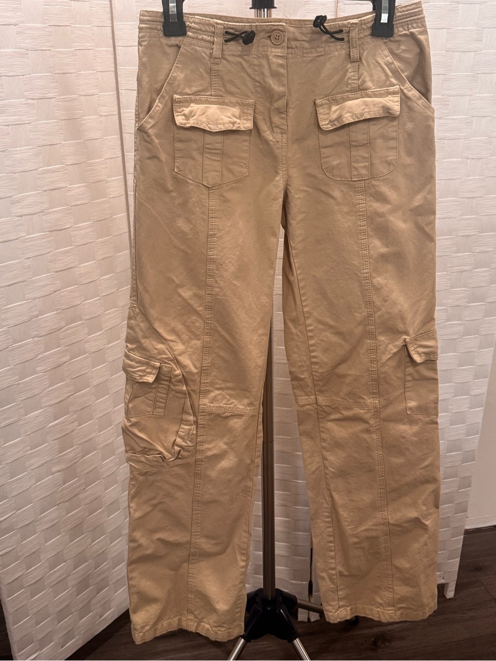 Brandy Melville Tan Cargo Pants with Pocket Detail